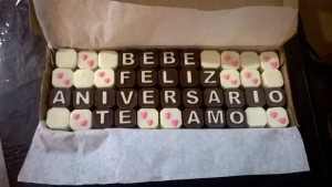 chocomensajes-personalizado-24-unidades-D_NQ_NP_113601-MLA20345493793_072015-F