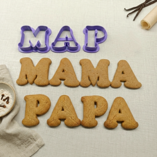 Set x 3 Cortadores Plásticos grandes Letras MAP