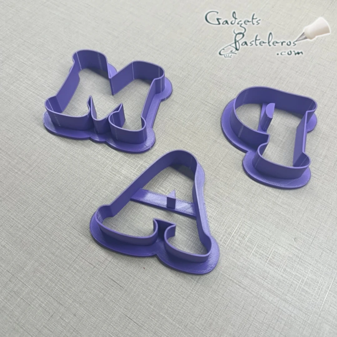 Set x 3 Cortadores Plásticos grandes Letras MAP - Imagen 3