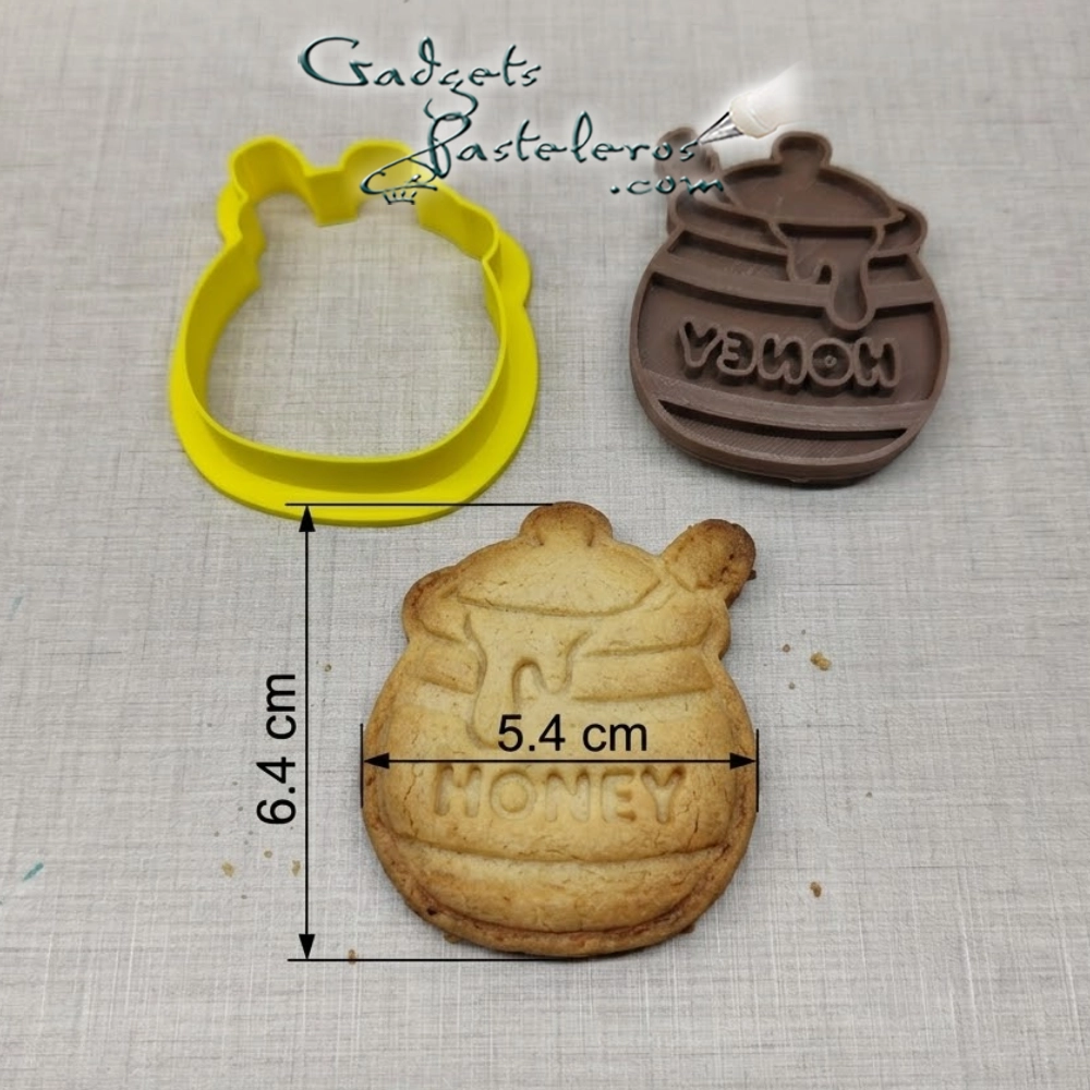 Set x 2 Cortadores + sello Winnie the Pooh - Imagen 4